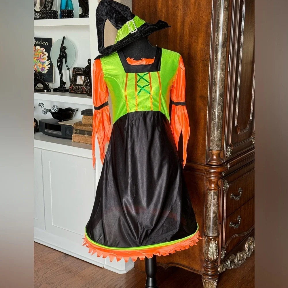 Tricks & Treats Twisted Witch Costume‎